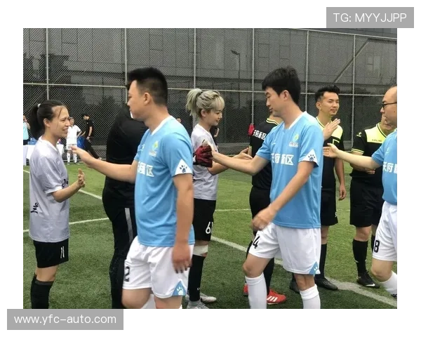 足球明星哨牙仔的传奇人生与绿茵场上的辉煌成就探秘 足球明星哨牙仔的传奇人生与绿茵场上的辉煌成就探秘