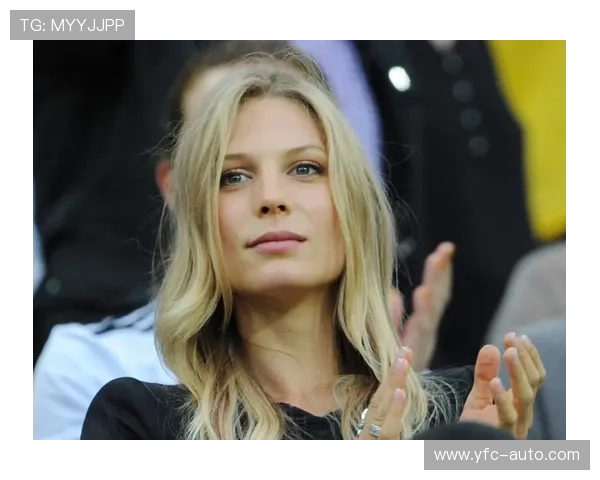 足球明星的女友身份揭秘原来她是一位知名记者 足球明星的女友身份揭秘原来她是一位知名记者